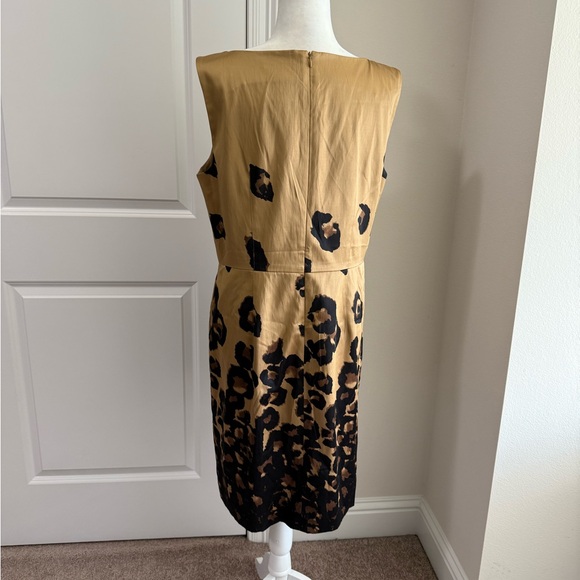 Kenneth Cole NY Leopard Print Sheath Dress Size 12 Gold Black Cocktail Party - Picture 4 of 9